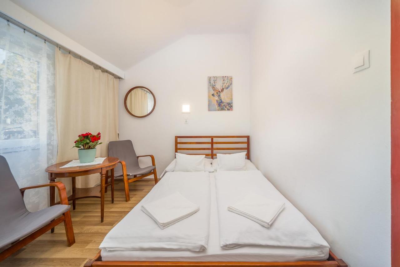 Lipicai Hotel Es Etterem ซิลวาชวาร็อด ภายนอก รูปภาพ