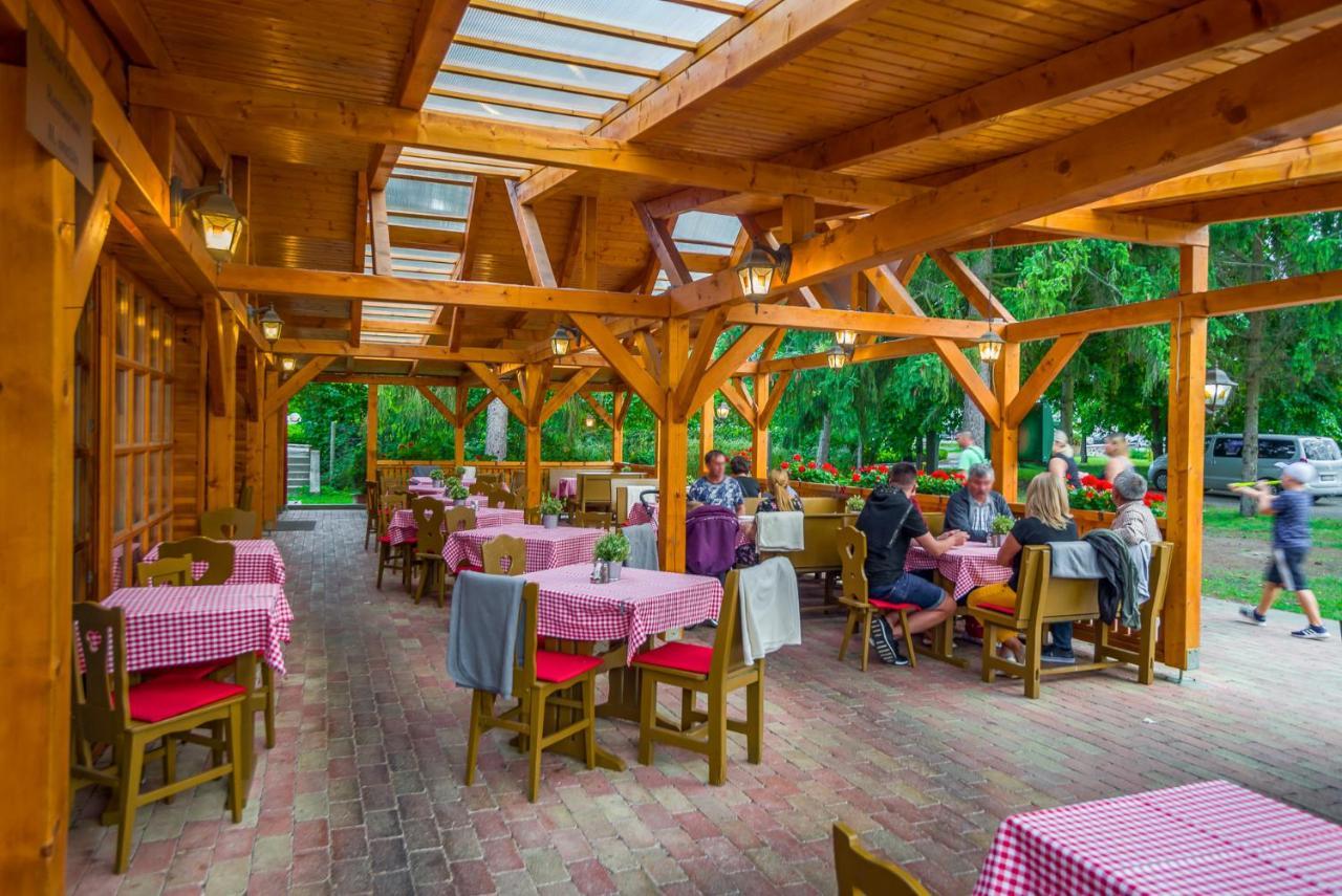 Lipicai Hotel Es Etterem ซิลวาชวาร็อด ภายนอก รูปภาพ